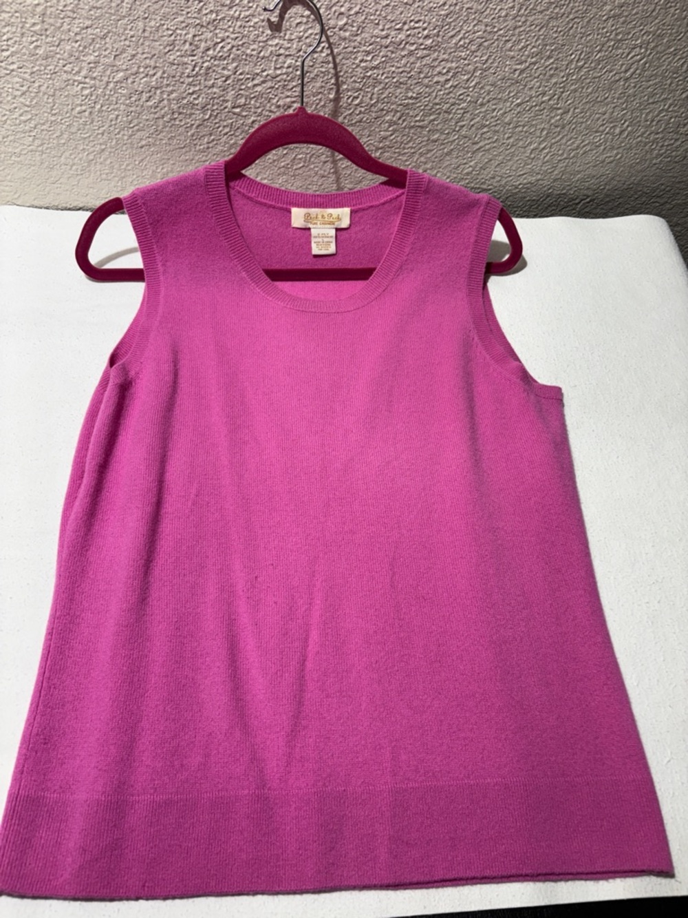 Peck & Peck CASHMERE Sleeveless Knit Tank Top - Fuchsia Pink
